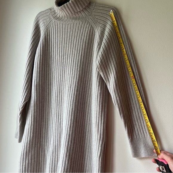 Wilfred Free 100% Merino Wool Sweater Dress | Size L | Minimalist Capsule Staple - Picture 8 of 12